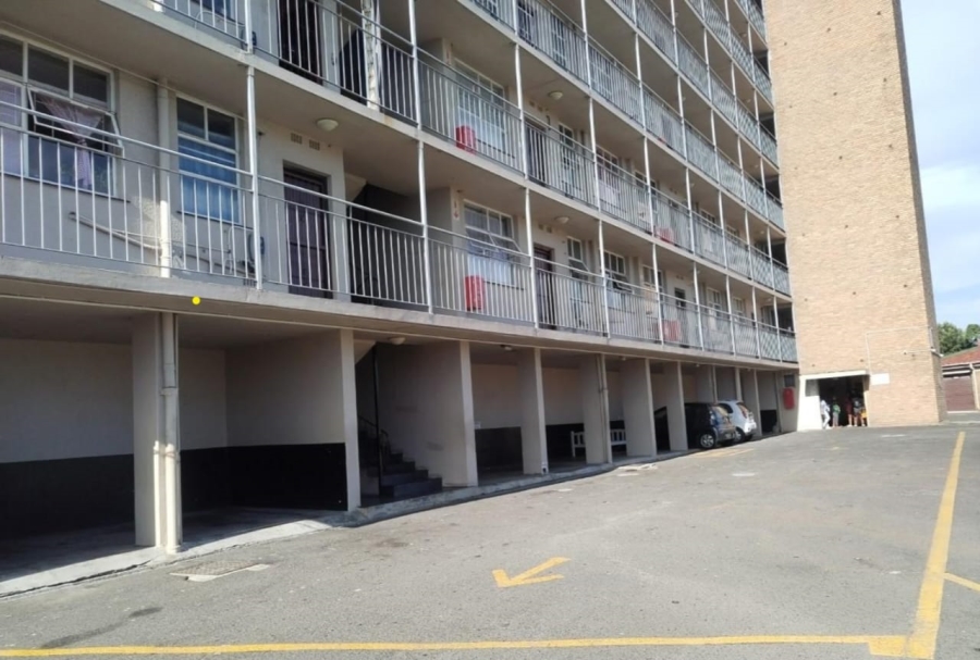 2 Bedroom Property for Sale in Labiance Estate Western Cape